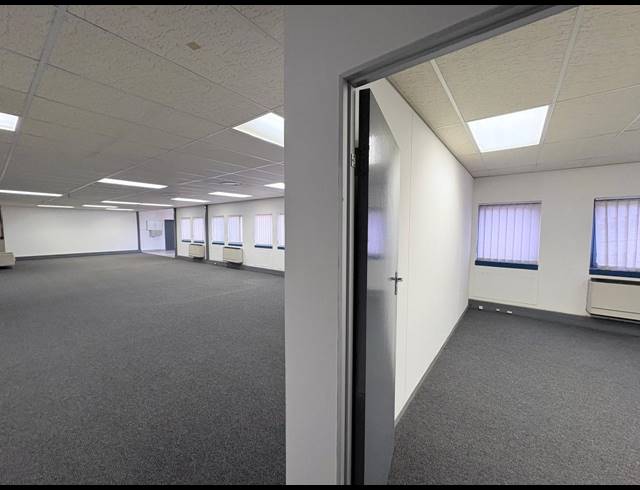 720M² OFFICE TO LET IN RANDJESPARK